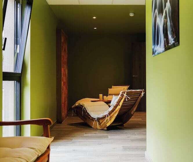 Отель Akena Molinges   La Brocatelle