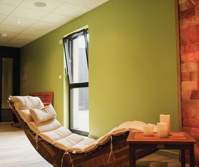 Отель Akena Molinges   La Brocatelle