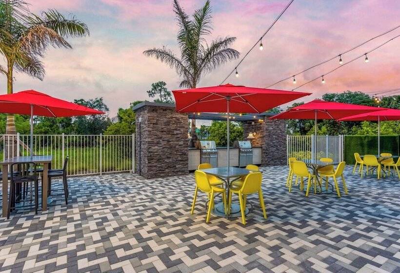 فندق Home2 Suites By Hilton Vero Beach I95