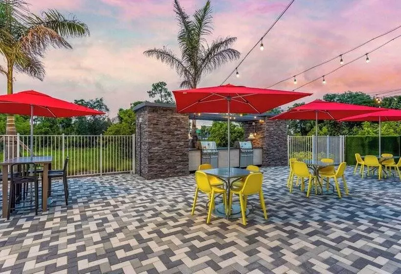 Hotelli Home2 Suites By Hilton Vero Beach I95