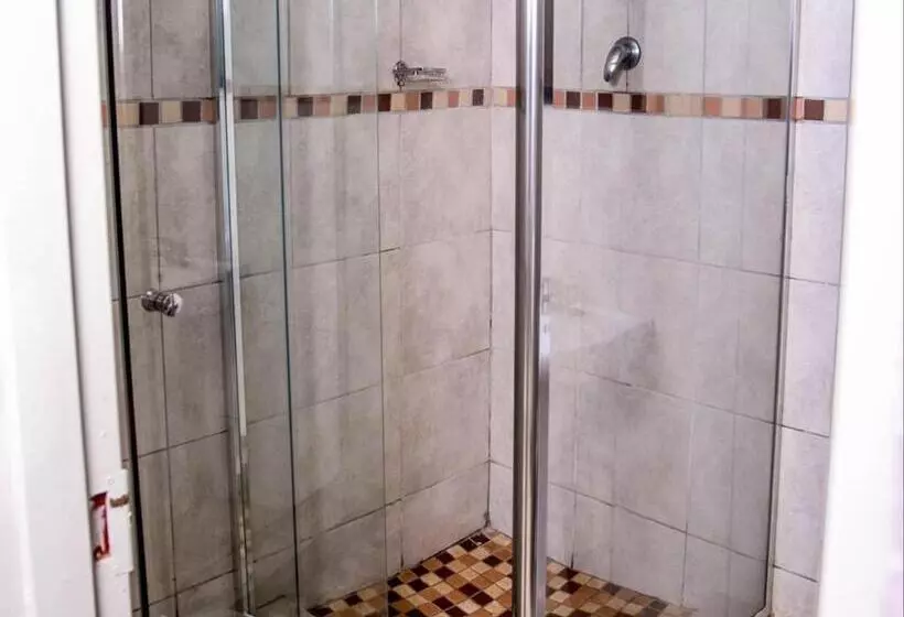 ホテル Lempitse Lodge