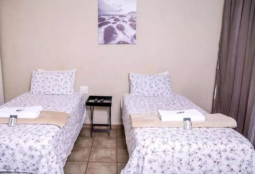 ホテル Lempitse Lodge