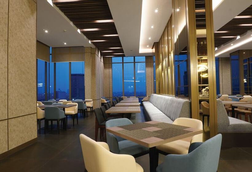 Platinum Hotel Tunjungan Surabaya