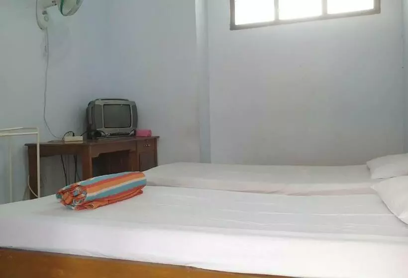 Hotel Suronegaran Purworejo Redpartner