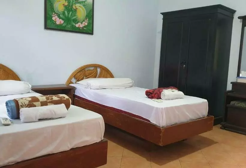 Hotel Suronegaran Purworejo Redpartner