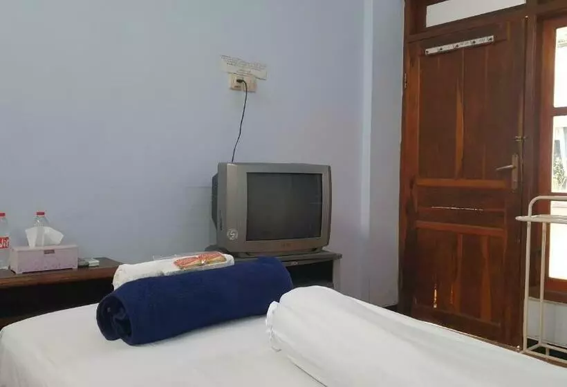 Hotel Suronegaran Purworejo Redpartner