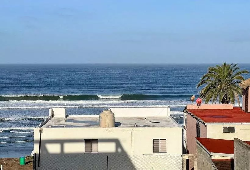 Ith Lazy Lobster Surf Hostel