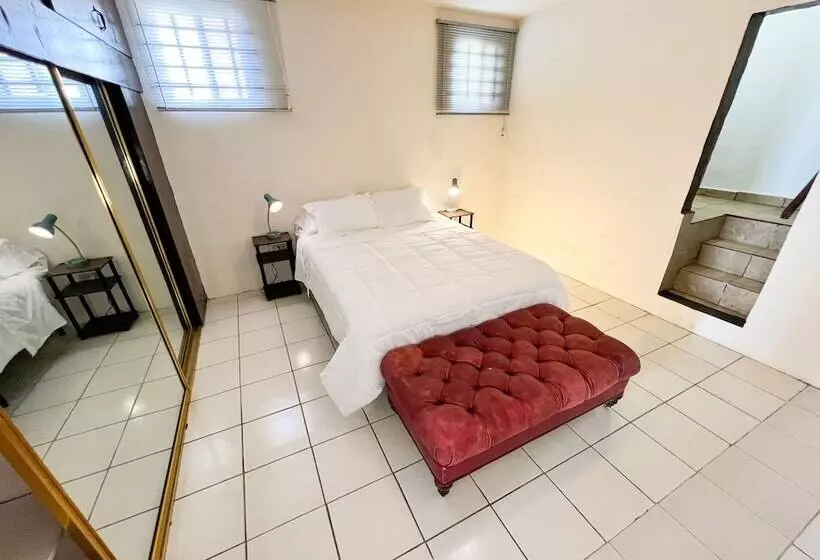 Ith Lazy Lobster Surf Hostel