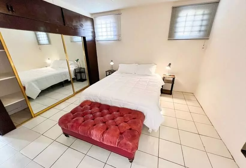 Ith Lazy Lobster Surf Hostel