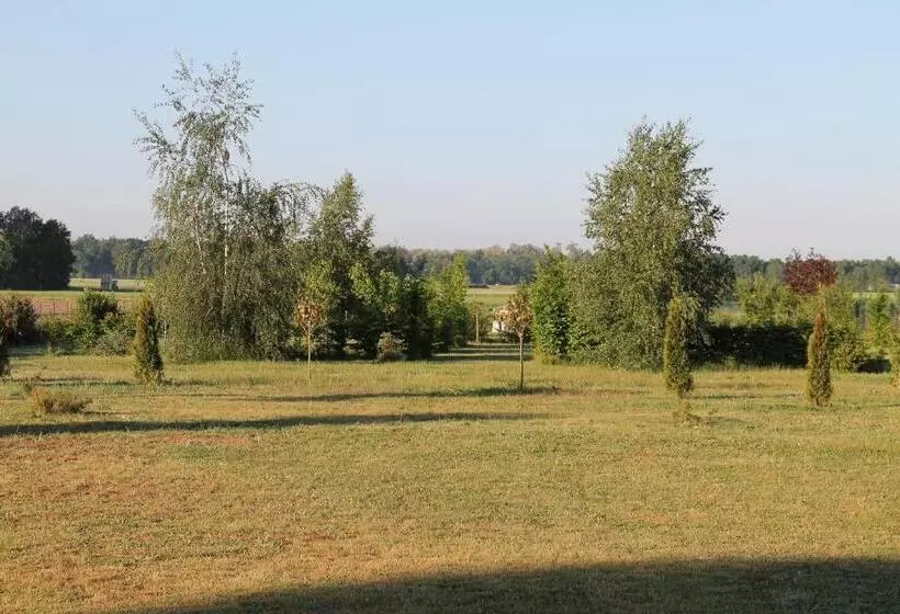 Majatalo Le Clos 24