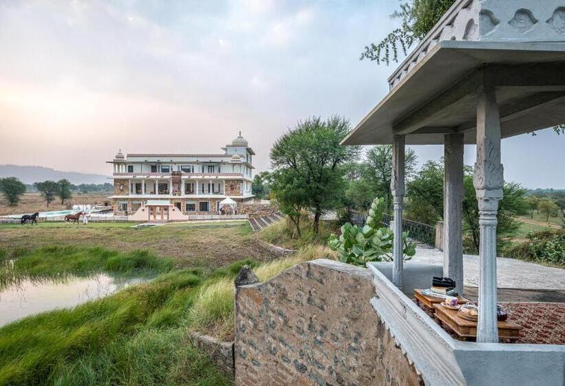 אתר נופש Kesarbagh