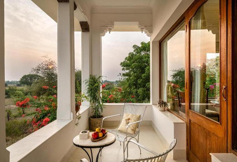 אתר נופש Kesarbagh