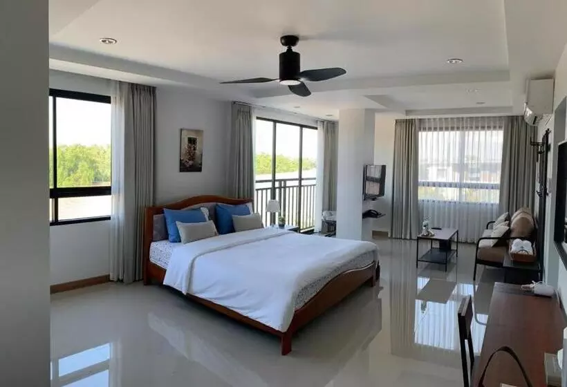 Tamarind ที่พักริมน้ำ Booking