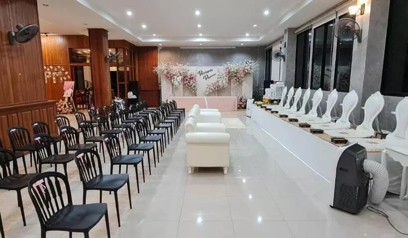 Tamarind ที่พักริมน้ำ Booking