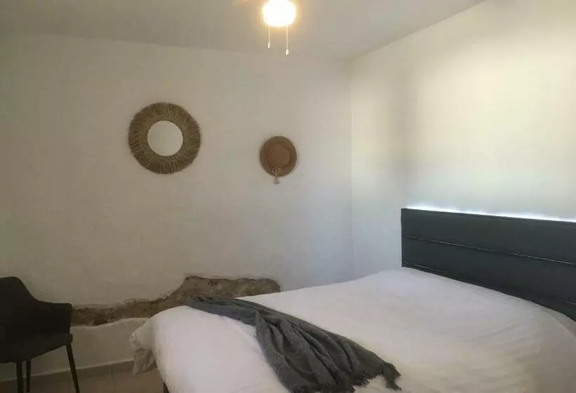 Casa Lumbreras