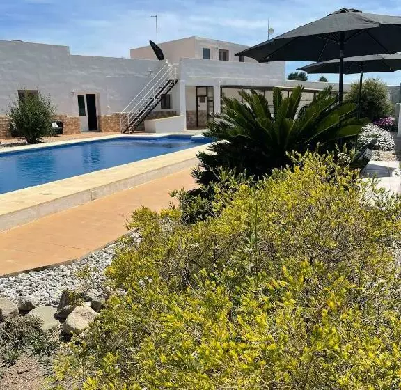 Casa Lumbreras
