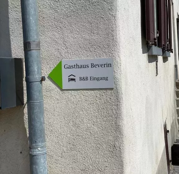 ベッドアンドブレックファースト Gasthaus Beverin