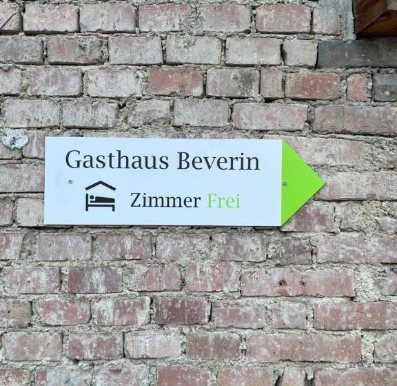 住宿加早餐  Gasthaus Beverin