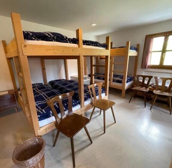 住宿加早餐  Gasthaus Beverin