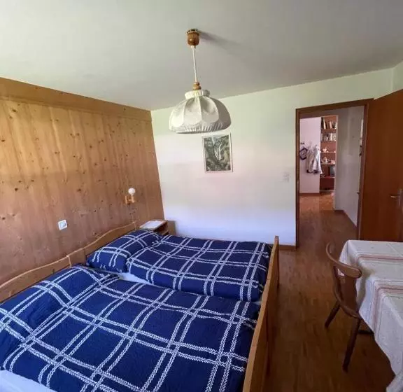 ベッドアンドブレックファースト Gasthaus Beverin