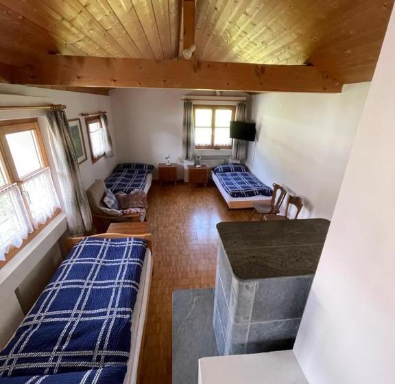 住宿加早餐  Gasthaus Beverin