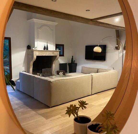 مبيت وإفطار Oak Wood