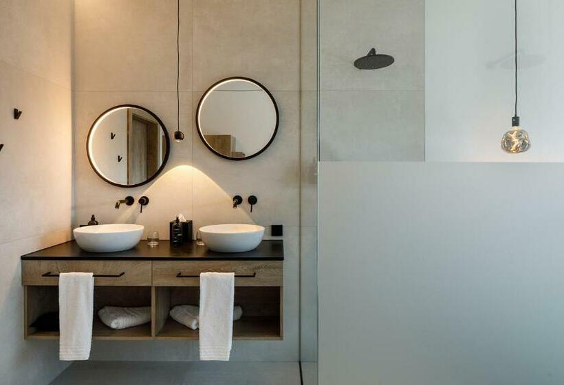 ベッドアンドブレックファースト The Hang Over