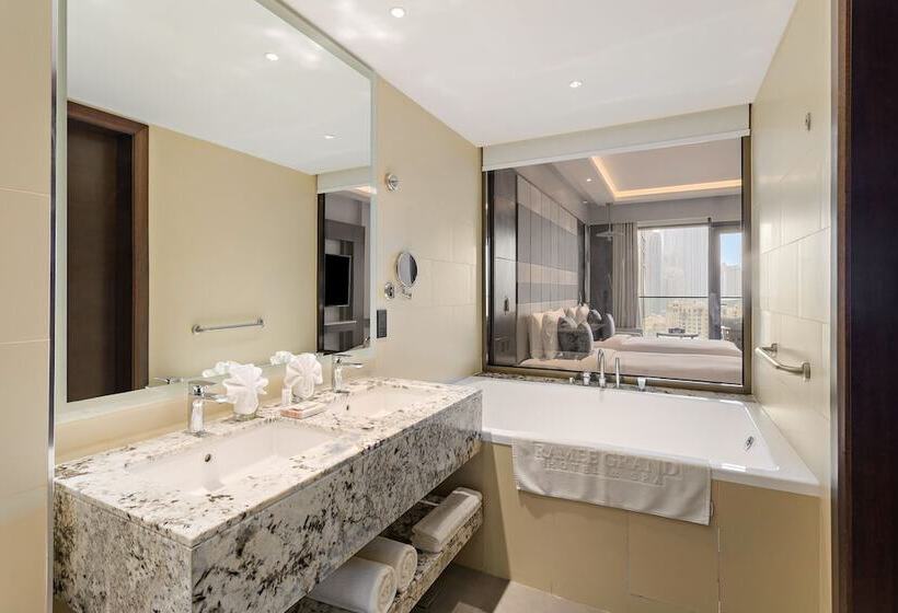 Ramee Dream Hotel Downtown