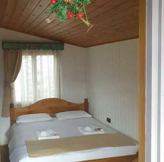 ペンション Popas 8 Odăi