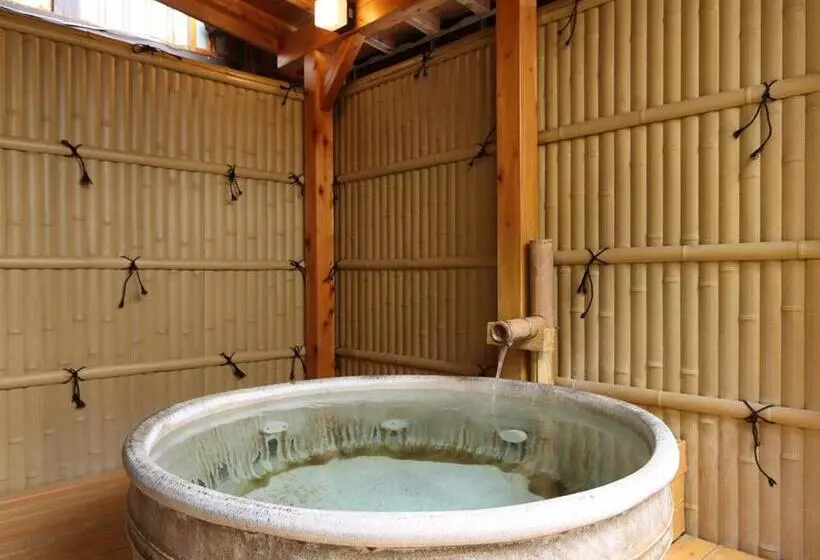 호스텔 Minshuku Iwatakan