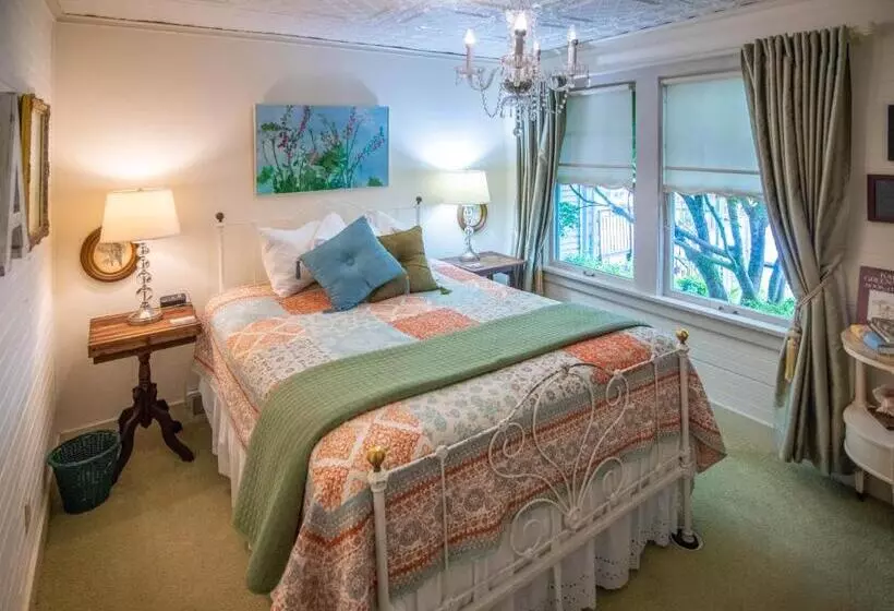 ベッドアンドブレックファースト Clementine S Guest House & Vacation Rentals