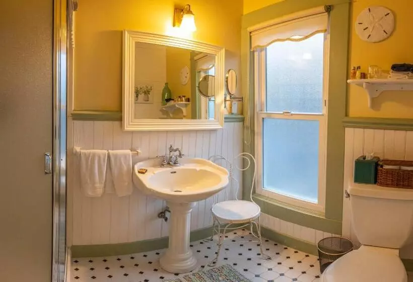 ベッドアンドブレックファースト Clementine S Guest House & Vacation Rentals