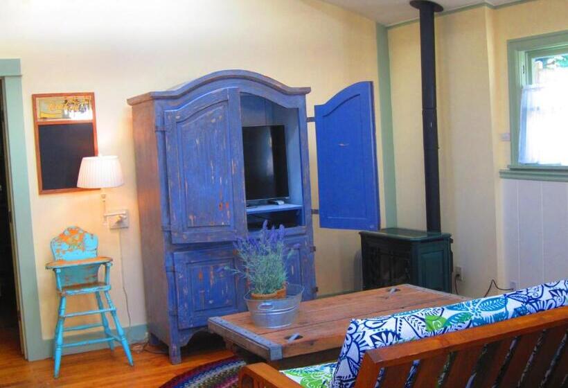 住宿加早餐  Clementine S Guest House & Vacation Rentals