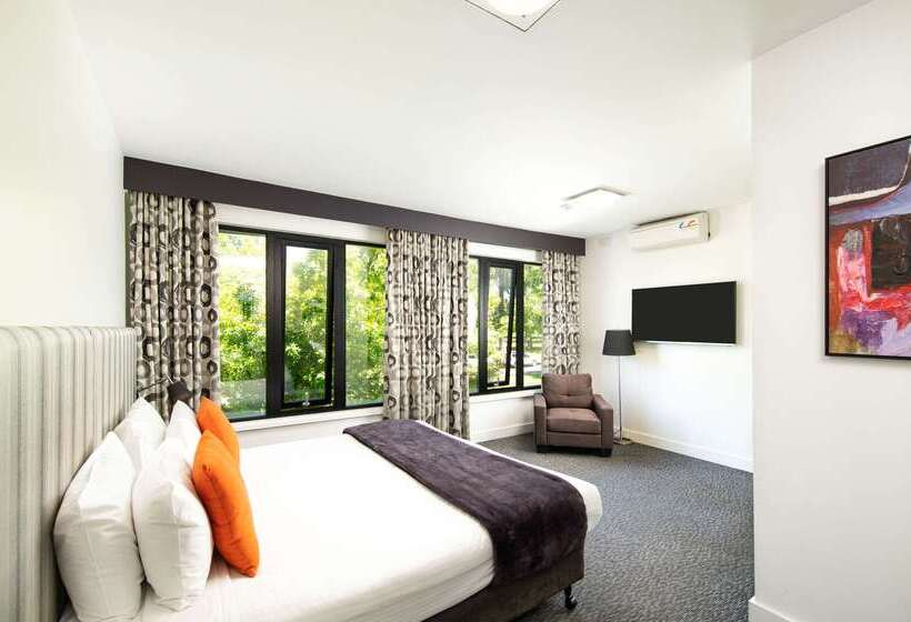 Comfort Hotel East Melbourne