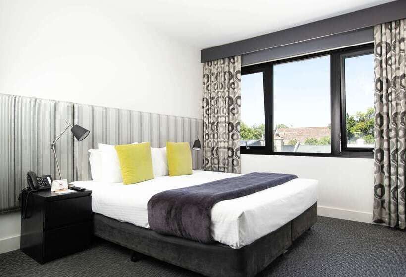 Comfort Hotel East Melbourne