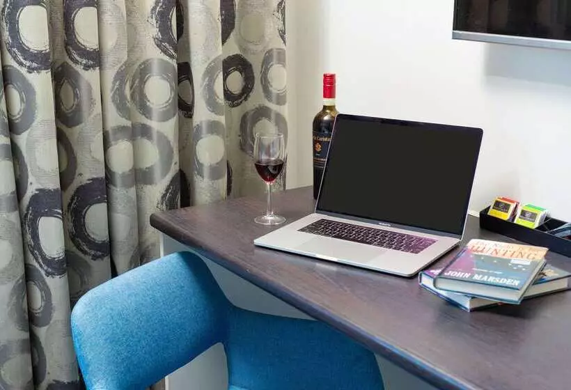 Comfort Hotel East Melbourne