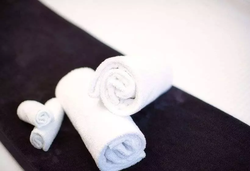 Comfort Hotel East Melbourne