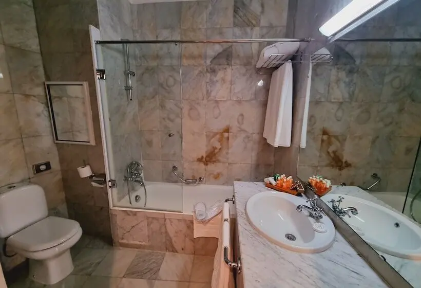 Grand Hotel Villa De France