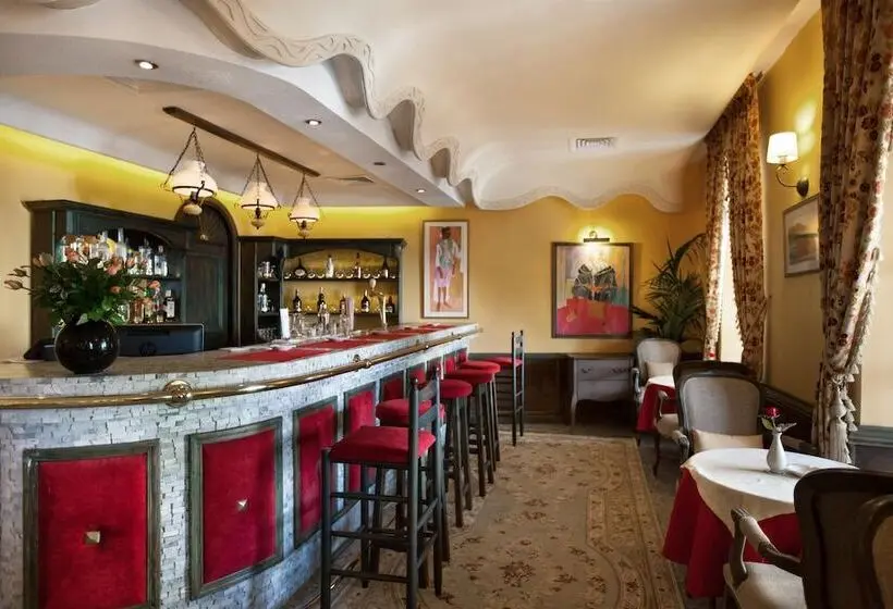 Grand Hotel Villa De France