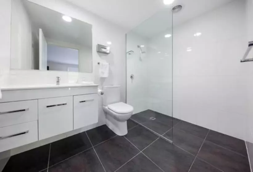 Belconnen Way Hotel & Serviced Apartments