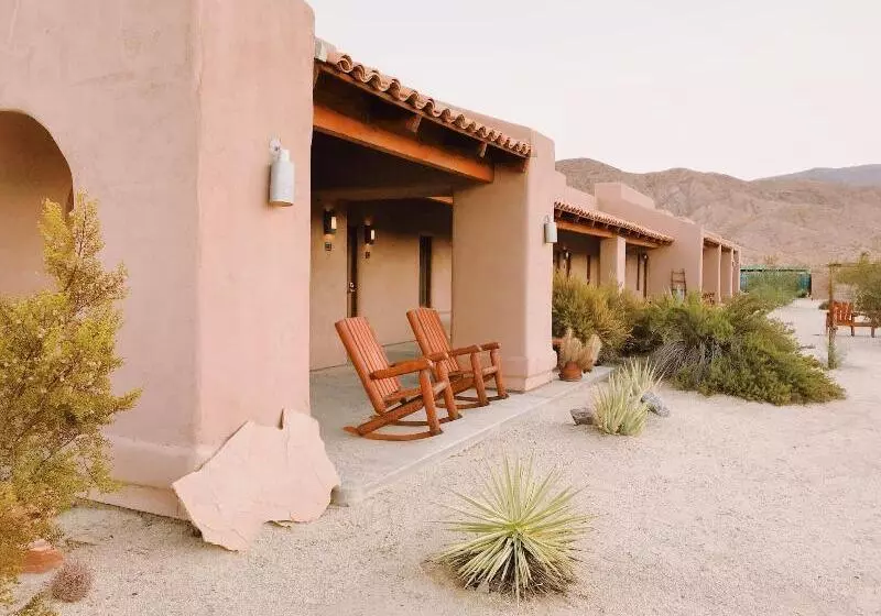 Отель Borrego Valley Inn