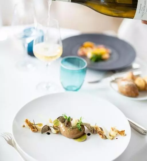 Отель Castel Clara Thalasso & Spa