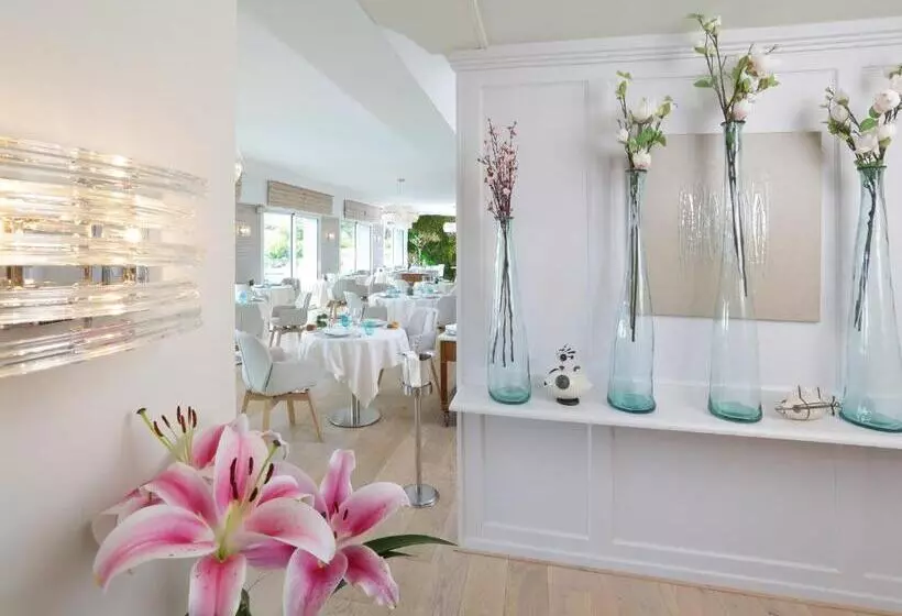 Отель Castel Clara Thalasso & Spa