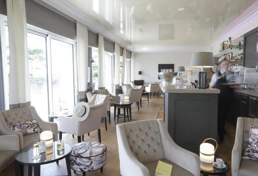 Отель Castel Clara Thalasso & Spa