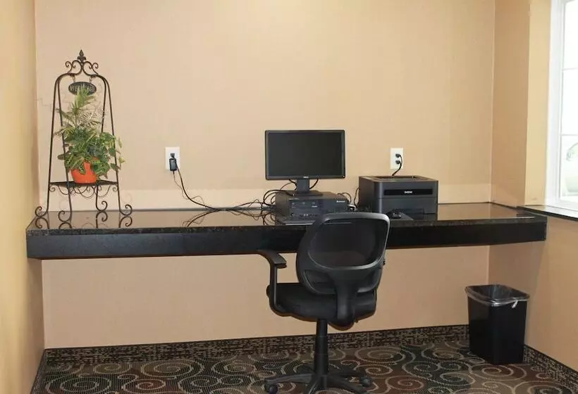 ホテル Cobblestone Inn & Suites Avoca