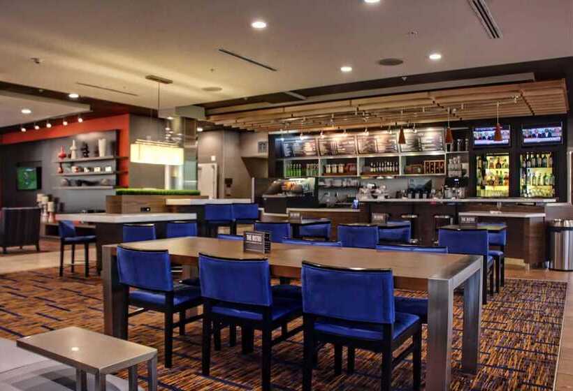 בית מלון כפרי Courtyard Philadelphia Bensalem