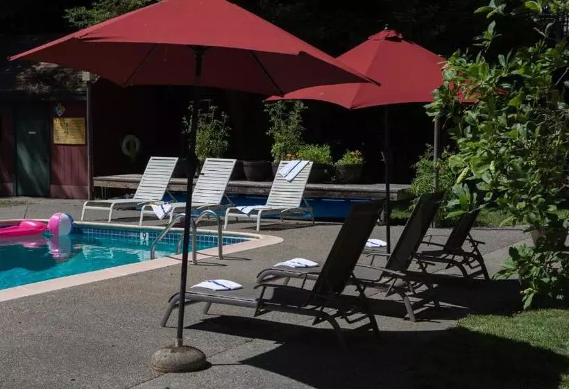 هتل Creekside Inn & Resort