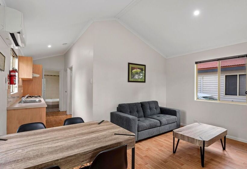 Hotel Discovery Parks  Lake Kununurra