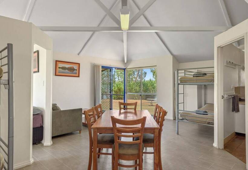 Hotel Discovery Parks  Lake Kununurra