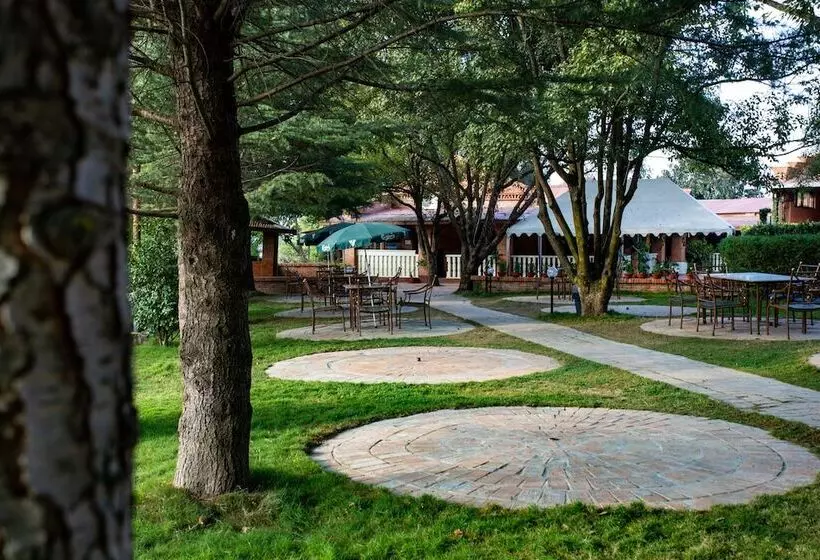 هتل Godavari Village Resort